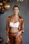 Amsterdam 14 september 2020
Presentatie frisdrank en reep van Fajah Lourens die bij alle jumbo supermarkten verkocht gaat worden .
Kim Feenstra zwanger