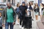 Alkmaar 15 augustus 2020
Marco Borsato arriveert bij zijn nieuwe appartement met kleding die hij bij zijn moeder heeft opgehaald. Hij heeft de afgelopen nacht voor het eerst in zijn nieuwe huis/appartement geslapen