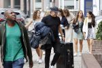 Alkmaar 15 augustus 2020
Marco Borsato arriveert bij zijn nieuwe appartement met kleding die hij bij zijn moeder heeft opgehaald. Hij heeft de afgelopen nacht voor het eerst in zijn nieuwe huis/appartement geslapen