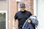 Alkmaar 15 augustus 2020
Marco Borsato arriveert bij zijn nieuwe appartement met kleding die hij bij zijn moeder heeft opgehaald. Hij heeft de afgelopen nacht voor het eerst in zijn nieuwe huis/appartement geslapen