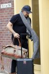 Alkmaar 15 augustus 2020
Marco Borsato arriveert bij zijn nieuwe appartement met kleding die hij bij zijn moeder heeft opgehaald. Hij heeft de afgelopen nacht voor het eerst in zijn nieuwe huis/appartement geslapen