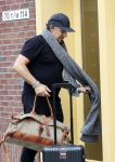 Alkmaar 15 augustus 2020
Marco Borsato arriveert bij zijn nieuwe appartement met kleding die hij bij zijn moeder heeft opgehaald. Hij heeft de afgelopen nacht voor het eerst in zijn nieuwe huis/appartement geslapen