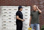 Alkmaar 15 augustus 2020
Marco Borsato arriveert bij zijn nieuwe appartement met kleding die hij bij zijn moeder heeft opgehaald. Hij heeft de afgelopen nacht voor het eerst in zijn nieuwe huis/appartement geslapen