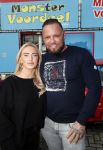 Capelle aan de Ijssel 30 oktober 2018
Michael v d Plas , zijn vriendin Naomi Dijkstra  en Manager Jake Hampel shoppen bij de monster voordeel winkel  voor ieder kind verdient de sint .