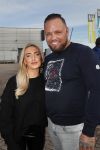 Capelle aan de Ijssel 30 oktober 2018
Michael v d Plas , zijn vriendin Naomi Dijkstra  en Manager Jake Hampel shoppen bij de monster voordeel winkel  voor ieder kind verdient de sint .