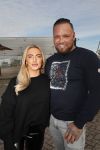 Capelle aan de Ijssel 30 oktober 2018
Michael v d Plas , zijn vriendin Naomi Dijkstra  en Manager Jake Hampel shoppen bij de monster voordeel winkel  voor ieder kind verdient de sint .