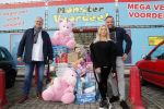 Capelle aan de Ijssel 30 oktober 2018
Michael v d Plas , zijn vriendin Naomi Dijkstra  en Manager Jake Hampel shoppen bij de monster voordeel winkel  voor ieder kind verdient de sint .