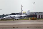 Schiphol Oost 17 september 2020
Gigi Ravelli en haar kind vliegen vanaf schiphol oost met een prive vliegtuig naar een buitenlandse bestemming. Ook vriendinnen en hun kinderen vliegen mee.