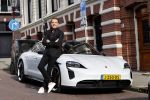 Amsterdam 4 september 2020
Robert Doornbos met zijn Porsche taycan Turbo . Deze porsche is volledig electrisch