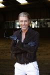 Wassenaar 15 september 2020
Rogier Smit heeft als verjaardagscadeau een rit op een paard gekregen . Het is bij manege de Friezen Hendrikse
