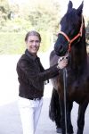 Wassenaar 15 september 2020
Rogier Smit heeft als verjaardagscadeau een rit op een paard gekregen . Het is bij manege de Friezen Hendrikse