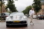 Amsterdam 26 augustus 2020
Rolf Sanchez met zijn porsche 911