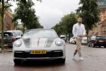 Amsterdam 26 augustus 2020
Rolf Sanchez met zijn porsche 911