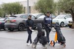 Badhoevedorp 3 september 2020
Golfwedstrijd Makelaars kantoor Bart ter Haar met oa Ruud Gullit , Karin de Rooij Martijn Krabbe en Winston Gerschtanowitz. Ze spelen op golfbaan de international.