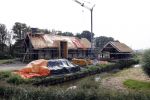 Amstelbveen 15 en 16 augustus 2020
De nieuwe villa / huis van Sven Kramer en Naomi v As in aanbouw aan de Amstel.