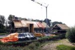Amstelbveen 15 en 16 augustus 2020
De nieuwe villa / huis van Sven Kramer en Naomi v As in aanbouw aan de Amstel.