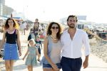 Scheveningen 15 september 2020
Thierry Baudet met zijn verloofde/vriendin Davide Heijmans op het strand bij Scheveningen.