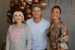 Amsterdam 14 september 2020
Presentatie frisdrank en reep van Fajah Lourens die bij alle jumbo supermarkten verkocht gaat worden .
Victoria Koblenko met Fajah en Winston Post