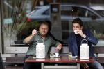 Amsterdam 28 augustus 2020
Wesly Bronkhorst en Yves Berendse op terras.