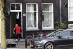 Amsterdam 17 augustus 2020
Het huis van Youp v t Hek en zijn vrouw Debbie Petter wordt verbouwd