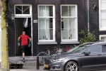 Amsterdam 17 augustus 2020
Het huis van Youp v t Hek en zijn vrouw Debbie Petter wordt verbouwd
