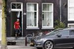 Amsterdam 17 augustus 2020
Het huis van Youp van t Hek en zijn vrouw Debbie Petter wordt verbouwd