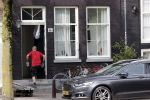 Amsterdam 17 augustus 2020
Het huis van Youp van t Hek en zijn vrouw Debbie Petter wordt verbouwd