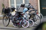 Amsterdam 13-14 en 15 augustus 2021
Art Rooijakkers op de fiets en zijn huis op de wallen