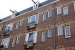 Amsterdam 13-14 en 15 augustus 2021
Art Rooijakkers op de fiets en zijn huis op de wallen