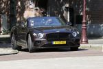 Amsterdam 14 augustus 2021
Annemarie v gaal met haar man in hun nieuwe Bentley cabrio in Amsterdam zuid