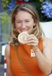 Den Haag 10 augustus 2021
De olympische sporters die een medaille hebben gewonnen op de olympische spelen van Tokyo worden geeerd door oa Mark Rutte en Minister Stef Blok. De huldiging vint plaats in het sportcentrum in het zuiderpark.
Aanwezig oa  Sifan Hassan Harrie Lavreysen  Kiran Badloe Annemiek v d Vleuten Niek Kimmann Shanne Braspennincx Abdi Nageeye Jeffrey Hoogland Gabriella Schloesser Steve Wijler Arno Kamminga Sharon v Rouwendaal Tom Dumoulin Anouk Vetter Femke Bol Nouchka Fontijn Merel Smulders Sanne v Dijke Maikel v d Vleuten Kirsten Wild Annemiek Bekkering Annette Duetz Emma Oosterwegel Marit Bouwmeester Anna v d Breggen Roy v d Berg , heren 4 roeien , dames 2 roeien, heren 4x 400m  en het nederlands dames hockeyteam .Ook chef de Mission Pieter v d Hoogenband is er natuurlijk bij .