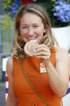 Den Haag 10 augustus 2021
De olympische sporters die een medaille hebben gewonnen op de olympische spelen van Tokyo worden geeerd door oa Mark Rutte en Minister Stef Blok. De huldiging vint plaats in het sportcentrum in het zuiderpark.
Aanwezig oa  Sifan Hassan Harrie Lavreysen  Kiran Badloe Annemiek v d Vleuten Niek Kimmann Shanne Braspennincx Abdi Nageeye Jeffrey Hoogland Gabriella Schloesser Steve Wijler Arno Kamminga Sharon v Rouwendaal Tom Dumoulin Anouk Vetter Femke Bol Nouchka Fontijn Merel Smulders Sanne v Dijke Maikel v d Vleuten Kirsten Wild Annemiek Bekkering Annette Duetz Emma Oosterwegel Marit Bouwmeester Anna v d Breggen Roy v d Berg , heren 4 roeien , dames 2 roeien, heren 4x 400m  en het nederlands dames hockeyteam .Ook chef de Mission Pieter v d Hoogenband is er natuurlijk bij .