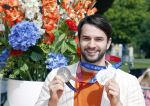 Den Haag 10 augustus 2021
De olympische sporters die een medaille hebben gewonnen op de olympische spelen van Tokyo worden geeerd door oa Mark Rutte en Minister Stef Blok. De huldiging vint plaats in het sportcentrum in het zuiderpark.
Aanwezig oa  Sifan Hassan Harrie Lavreysen  Kiran Badloe Annemiek v d Vleuten Niek Kimmann Shanne Braspennincx Abdi Nageeye Jeffrey Hoogland Gabriella Schloesser Steve Wijler Arno Kamminga Sharon v Rouwendaal Tom Dumoulin Anouk Vetter Femke Bol Nouchka Fontijn Merel Smulders Sanne v Dijke Maikel v d Vleuten Kirsten Wild Annemiek Bekkering Annette Duetz Emma Oosterwegel Marit Bouwmeester Anna v d Breggen Roy v d Berg , heren 4 roeien , dames 2 roeien, heren 4x 400m  en het nederlands dames hockeyteam .Ook chef de Mission Pieter v d Hoogenband is er natuurlijk bij .
