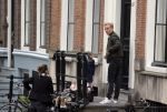 Amsterdam 29 augustus 2021
Art Rooijakkers en zijn ex Andrea Pleijte en hun dochters bij het huis van Art . Ze zijn met een boot gaan varen door de grachten van Amsterdam.