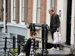 Amsterdam 29 augustus 2021
Art Rooijakkers en zijn ex Andrea Pleijte en hun dochters bij het huis van Art . Ze zijn met een boot gaan varen door de grachten van Amsterdam.