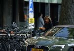 Amsterdam 24 augustus 2021
Astrid Joosten aan het winkelen in Amsterdam zuid.