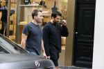 Amstetdam 25 augustus 2021
Dotan met zijn partner / vriend Grant Boone op de PC hooftstraat