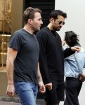 Amstetdam 25 augustus 2021
Dotan met zijn partner / vriend Grant Boone op de PC hooftstraat