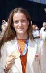 Den Haag 10 augustus 2021
De olympische sporters die een medaille hebben gewonnen op de olympische spelen van Tokyo worden geeerd door oa Mark Rutte en Minister Stef Blok. De huldiging vint plaats in het sportcentrum in het zuiderpark.
Aanwezig oa  Sifan Hassan Harrie Lavreysen  Kiran Badloe Annemiek v d Vleuten Niek Kimmann Shanne Braspennincx Abdi Nageeye Jeffrey Hoogland Gabriella Schloesser Steve Wijler Arno Kamminga Sharon v Rouwendaal Tom Dumoulin Anouk Vetter Femke Bol Nouchka Fontijn Merel Smulders Sanne v Dijke Maikel v d Vleuten Kirsten Wild Annemiek Bekkering Annette Duetz Emma Oosterwegel Marit Bouwmeester Anna v d Breggen Roy v d Berg , heren 4 roeien , dames 2 roeien, heren 4x 400m  en het nederlands dames hockeyteam .Ook chef de Mission Pieter v d Hoogenband is er natuurlijk bij .  Felice Albers