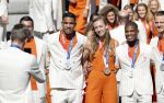 Den Haag 10 augustus 2021
Koning Willem Alexander en Koningin Maxima ontvangen op paleis noordeinde alle medaillewinnaars van de Olympische spelen in Tokyo. oa Sifan Hassan Harrie Lavreysen  Kiran Badloe Annemiek v d Vleuten Niek Kimmann Shanne Braspennincx Abdi Nageeye Jeffrey Hoogland Gabriella Schloesser Steve Wijler Arno Kamminga Sharon v Rouwendaal Tom Dumoulin Anouk Vetter Femke Bol Nouchka Fontijn Merel Smulders Sanne v Dijke Maikel v d Vleuten Kirsten Wild Annemiek Bekkering Annette Duetz Emma Oosterwegel Marit Bouwmeester Anna v d Breggen Roy v d Berg , heren 4 roeien , dames 2 roeien, heren 4x 400m  en het nederlands dames hockeyteam .Ook chef de Mission Pieter v d Hoogenband is er natuurlijk bij .