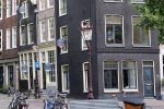 Amsterdam 16 augustus 2021
Frank sanders heeft al een paar appartementen verkochten en er staan er nog een paar te koop