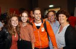 Schiphol 9 augustus 2021
Harrie Lavreijsen wordt verwelkomt door zijn ouders zus en vriendin Noor Leijten bij aankomst op schiphol.