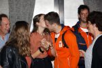 Schiphol 9 augustus 2021
Harrie Lavreijsen wordt verwelkomt door zijn ouders zus en vriendin Noor Leijten bij aankomst op schiphol.