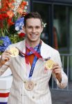 Den Haag 10 augustus 2021
De olympische sporters die een medaille hebben gewonnen op de olympische spelen van Tokyo worden geeerd door oa Mark Rutte en Minister Stef Blok. De huldiging vint plaats in het sportcentrum in het zuiderpark.
Aanwezig oa  Sifan Hassan Harrie Lavreysen  Kiran Badloe Annemiek v d Vleuten Niek Kimmann Shanne Braspennincx Abdi Nageeye Jeffrey Hoogland Gabriella Schloesser Steve Wijler Arno Kamminga Sharon v Rouwendaal Tom Dumoulin Anouk Vetter Femke Bol Nouchka Fontijn Merel Smulders Sanne v Dijke Maikel v d Vleuten Kirsten Wild Annemiek Bekkering Annette Duetz Emma Oosterwegel Marit Bouwmeester Anna v d Breggen Roy v d Berg , heren 4 roeien , dames 2 roeien, heren 4x 400m  en het nederlands dames hockeyteam .Ook chef de Mission Pieter v d Hoogenband is er natuurlijk bij .
