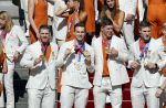 Den Haag 10 augustus 2021
Koning Willem Alexander en Koningin Maxima ontvangen op paleis noordeinde alle medaillewinnaars van de Olympische spelen in Tokyo. oa Sifan Hassan Harrie Lavreysen  Kiran Badloe Annemiek v d Vleuten Niek Kimmann Shanne Braspennincx Abdi Nageeye Jeffrey Hoogland Gabriella Schloesser Steve Wijler Arno Kamminga Sharon v Rouwendaal Tom Dumoulin Anouk Vetter Femke Bol Nouchka Fontijn Merel Smulders Sanne v Dijke Maikel v d Vleuten Kirsten Wild Annemiek Bekkering Annette Duetz Emma Oosterwegel Marit Bouwmeester Anna v d Breggen Roy v d Berg , heren 4 roeien , dames 2 roeien, heren 4x 400m  en het nederlands dames hockeyteam .Ook chef de Mission Pieter v d Hoogenband is er natuurlijk bij .
