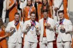 Den Haag 10 augustus 2021
Koning Willem Alexander en Koningin Maxima ontvangen op paleis noordeinde alle medaillewinnaars van de Olympische spelen in Tokyo. oa Sifan Hassan Harrie Lavreysen  Kiran Badloe Annemiek v d Vleuten Niek Kimmann Shanne Braspennincx Abdi Nageeye Jeffrey Hoogland Gabriella Schloesser Steve Wijler Arno Kamminga Sharon v Rouwendaal Tom Dumoulin Anouk Vetter Femke Bol Nouchka Fontijn Merel Smulders Sanne v Dijke Maikel v d Vleuten Kirsten Wild Annemiek Bekkering Annette Duetz Emma Oosterwegel Marit Bouwmeester Anna v d Breggen Roy v d Berg , heren 4 roeien , dames 2 roeien, heren 4x 400m  en het nederlands dames hockeyteam .Ook chef de Mission Pieter v d Hoogenband is er natuurlijk bij .