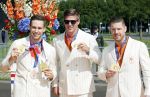 Den Haag 10 augustus 2021
De olympische sporters die een medaille hebben gewonnen op de olympische spelen van Tokyo worden geeerd door oa Mark Rutte en Minister Stef Blok. De huldiging vint plaats in het sportcentrum in het zuiderpark.
Aanwezig oa  Sifan Hassan Harrie Lavreysen  Kiran Badloe Annemiek v d Vleuten Niek Kimmann Shanne Braspennincx Abdi Nageeye Jeffrey Hoogland Gabriella Schloesser Steve Wijler Arno Kamminga Sharon v Rouwendaal Tom Dumoulin Anouk Vetter Femke Bol Nouchka Fontijn Merel Smulders Sanne v Dijke Maikel v d Vleuten Kirsten Wild Annemiek Bekkering Annette Duetz Emma Oosterwegel Marit Bouwmeester Anna v d Breggen Roy v d Berg , heren 4 roeien , dames 2 roeien, heren 4x 400m  en het nederlands dames hockeyteam .Ook chef de Mission Pieter v d Hoogenband is er natuurlijk bij .