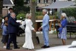 Amsterdam 21 augustus 2021
Jaap Jongbloes is getrouwd met zijn vriendin Inge Baken .
Inge werd door haar vader weg gegeven. Ze gingen met een boot de grachten van Amsterdam op.