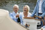 Amsterdam 21 augustus 2021
Jaap Jongbloes is getrouwd met zijn vriendin Inge Baken .
Inge werd door haar vader weg gegeven. Ze gingen met een boot de grachten van Amsterdam op.
