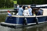 Amsterdam 21 augustus 2021
Jaap Jongbloes is getrouwd met zijn vriendin Inge Baken .
Inge werd door haar vader weg gegeven. Ze gingen met een boot de grachten van Amsterdam op.